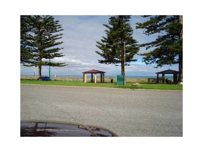 22 Watts Road, Shoalwater WA 6169