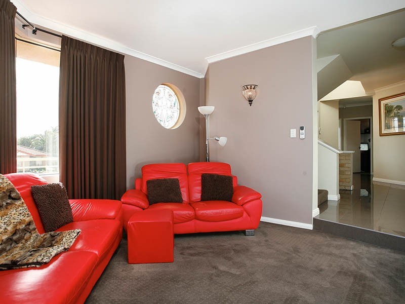 16 Motril Avenue, Coogee WA 6166