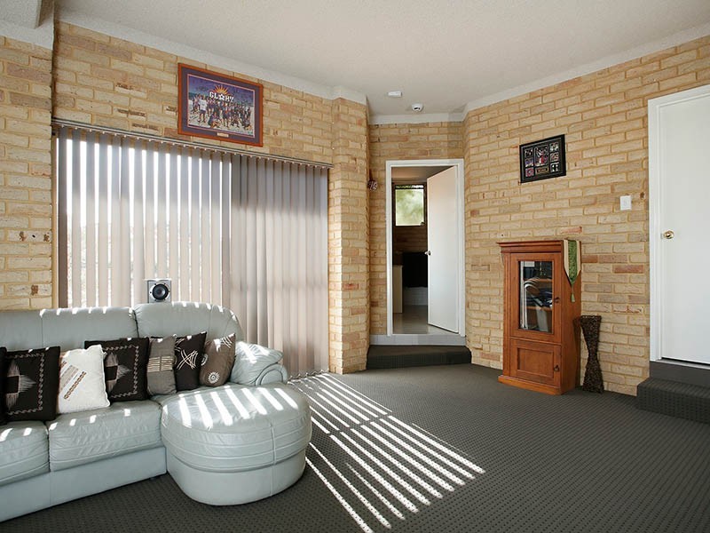 16 Motril Avenue, Coogee WA 6166