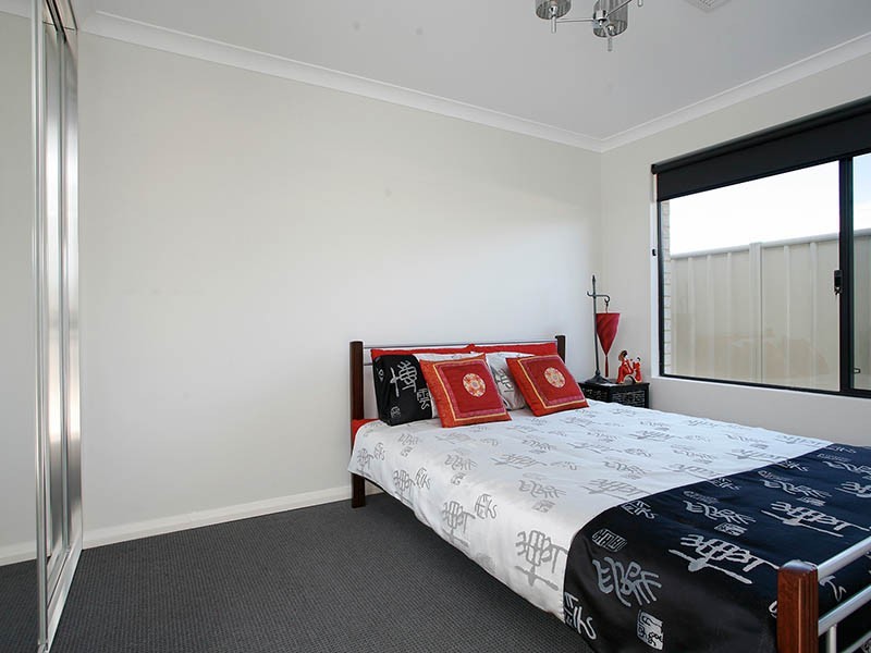 33 Suttor Drive, Success WA 6164