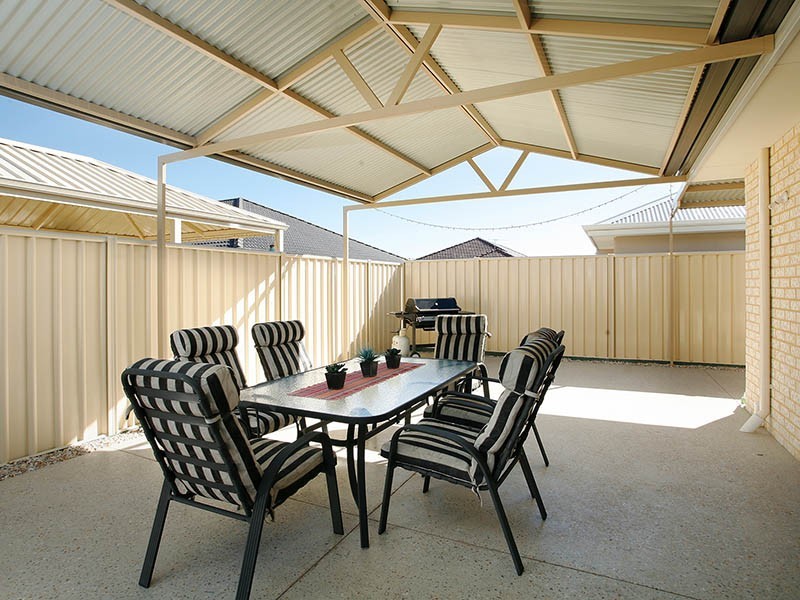 33 Suttor Drive, Success WA 6164