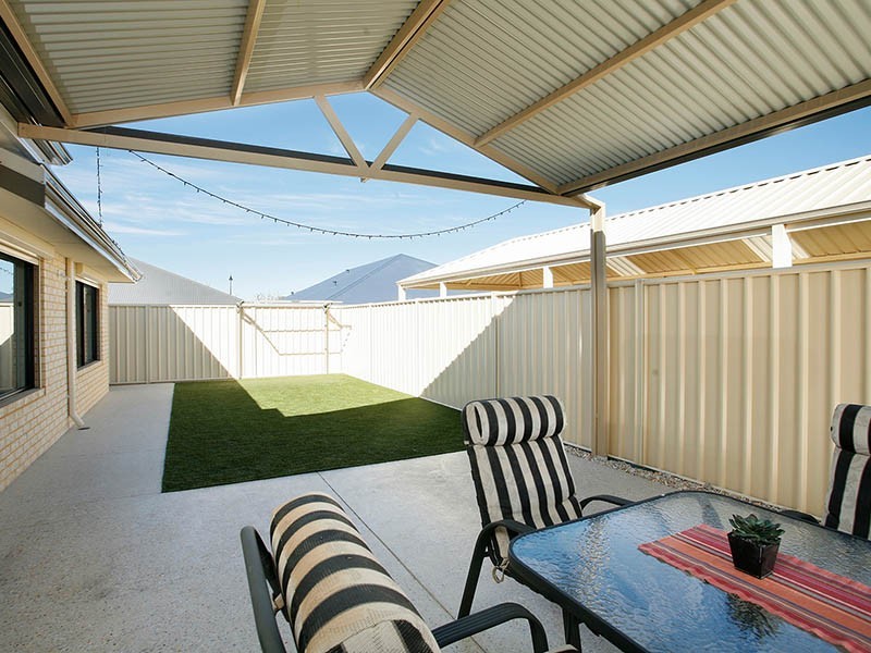 33 Suttor Drive, Success WA 6164