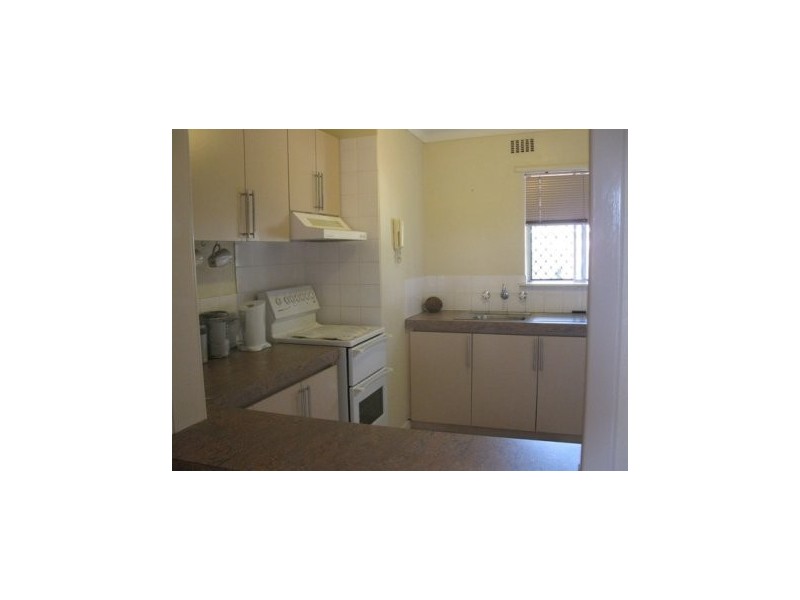17/14 Canham Way, Orelia WA 6167