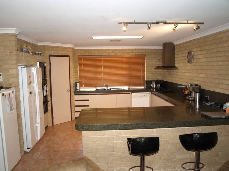 11 TUNIS PLACE, Coogee WA 6166