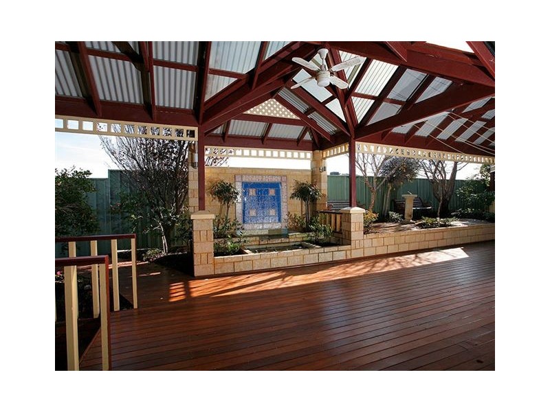25 Careening Way, Coogee WA 6166