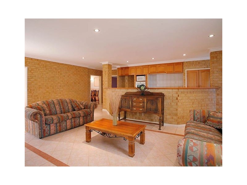 25 Careening Way, Coogee WA 6166