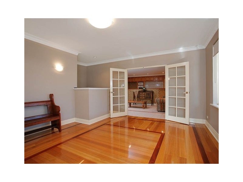 25 Careening Way, Coogee WA 6166