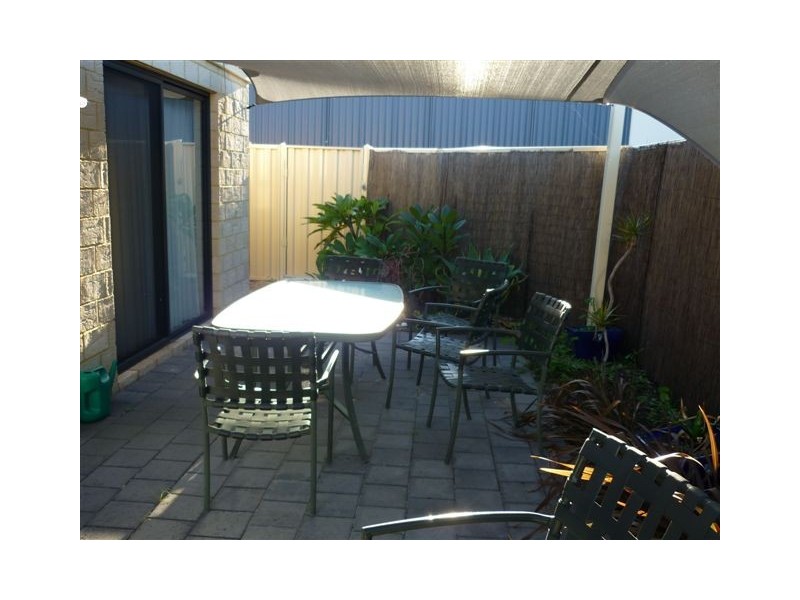 1/17 Pearson Drive, Success WA 6164