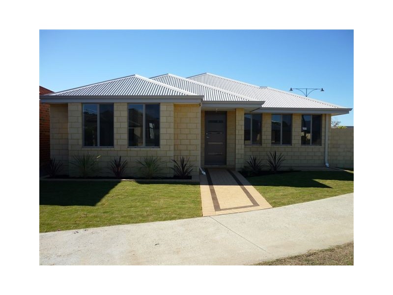 2 Suttor Drive, Success WA 6164