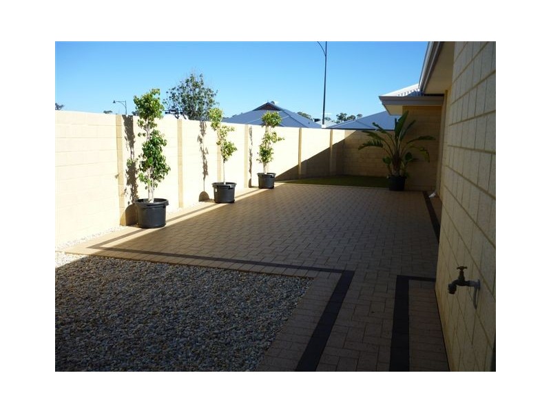 2 Suttor Drive, Success WA 6164