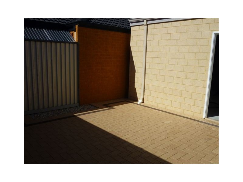 2 Suttor Drive, Success WA 6164