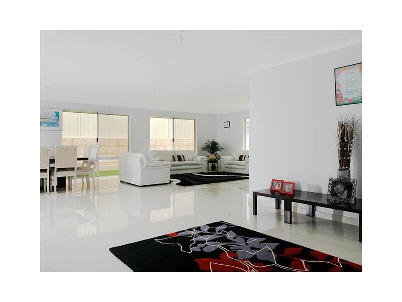 28 Gordona Parade, Beeliar WA 6164