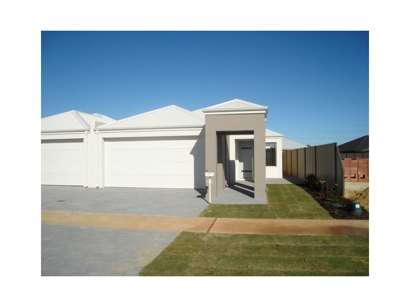8A Spruce Terrace, Aubin Grove WA 6164
