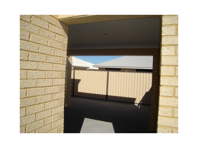 8A Spruce Terrace, Aubin Grove WA 6164