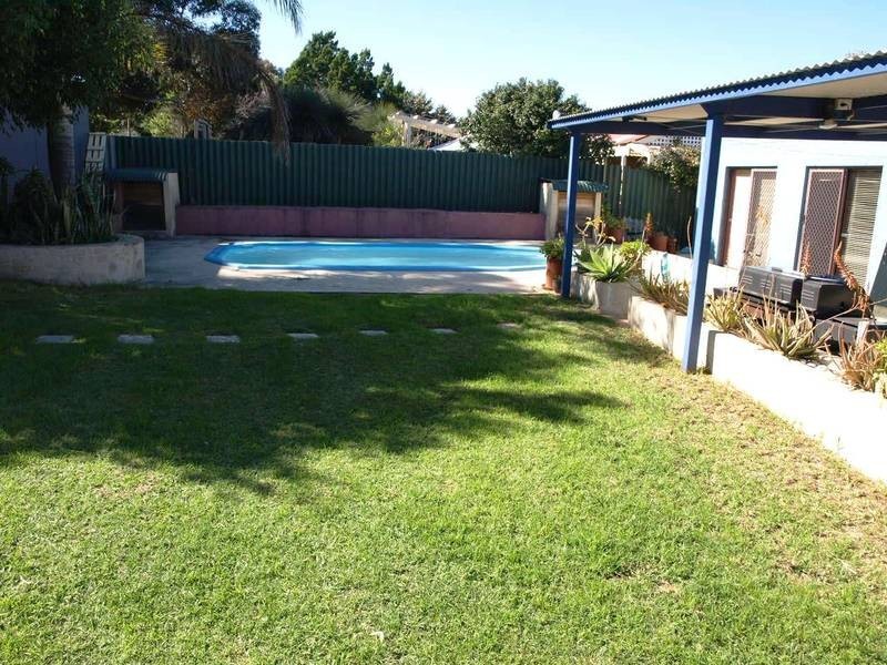12 NINEHAM AVE, Spearwood WA 6163