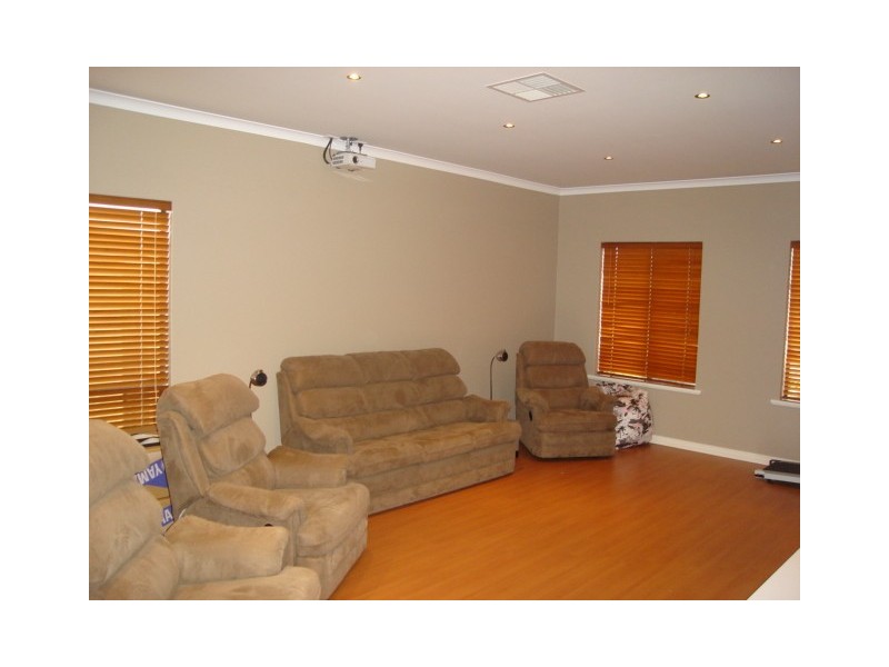 13 Abbey Court, Cockburn Central WA 6164