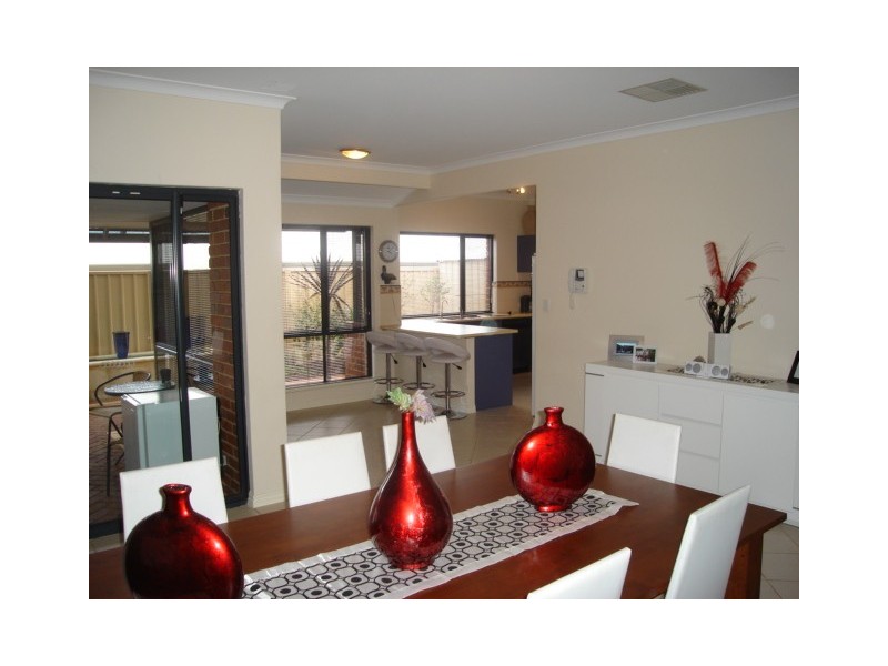 13 Abbey Court, Cockburn Central WA 6164