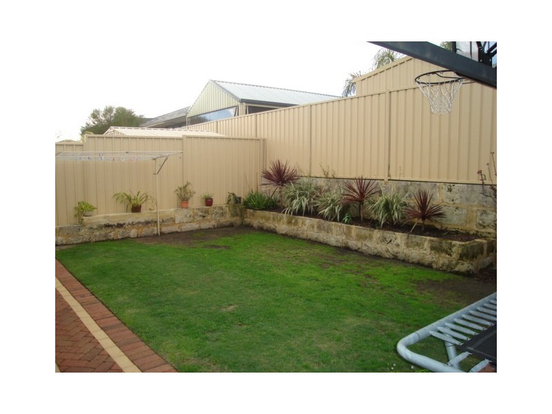 13 Abbey Court, Cockburn Central WA 6164