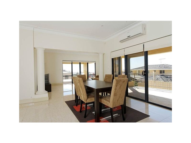 3 Cyprus Court, Coogee WA 6166