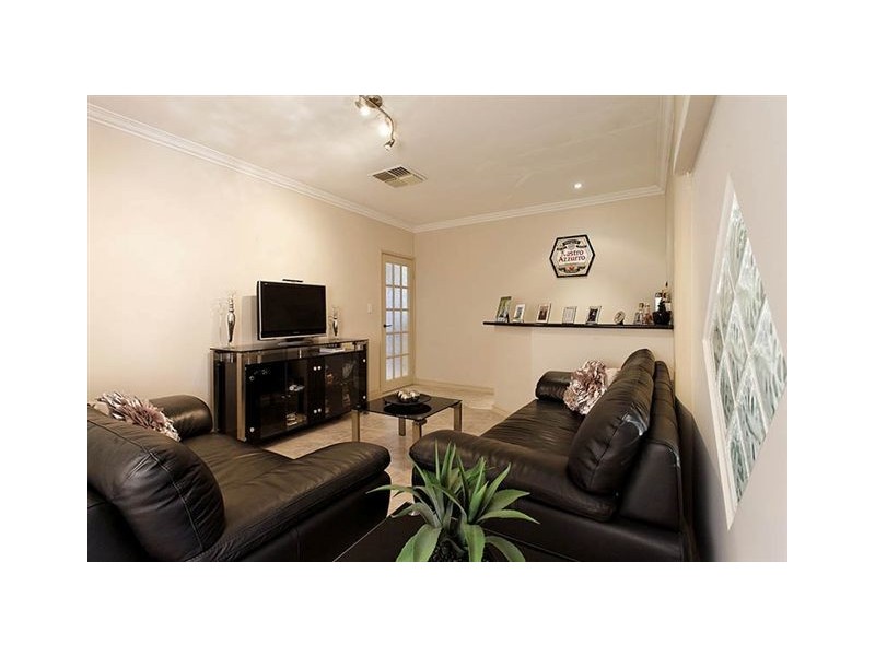 67 Amity Boulevard, Coogee WA 6166