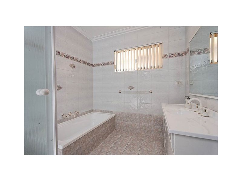 67 Amity Boulevard, Coogee WA 6166