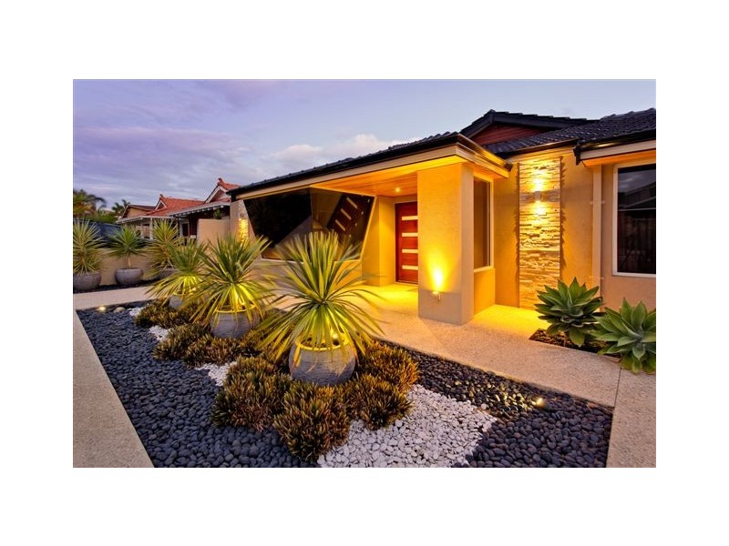 62 CASTELLON CR, Coogee WA 6166