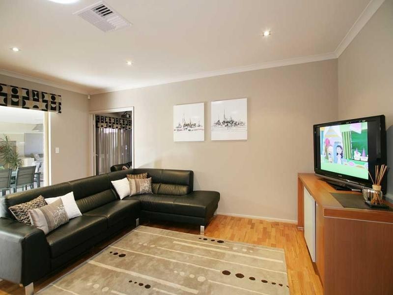 62 CASTELLON CR, Coogee WA 6166