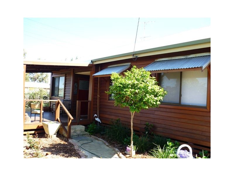 2 Stratton Street, Hamilton Hill WA 6163
