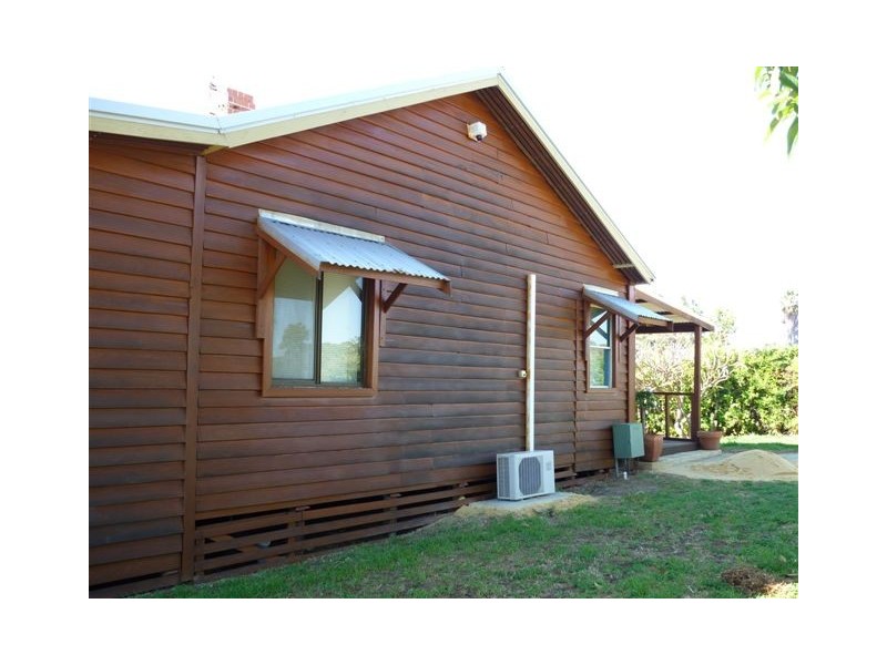 2 Stratton Street, Hamilton Hill WA 6163