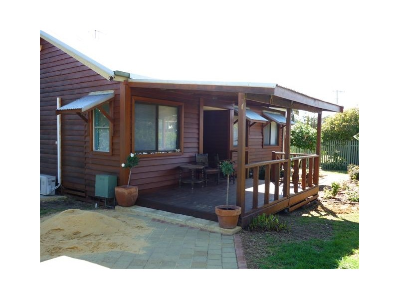 2 Stratton Street, Hamilton Hill WA 6163