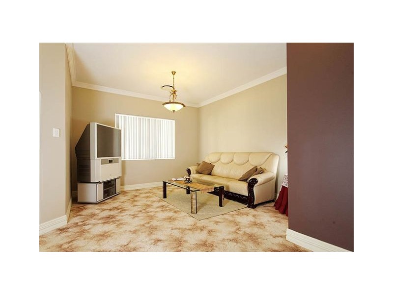 11A Arthur Road, Hamilton Hill WA 6163