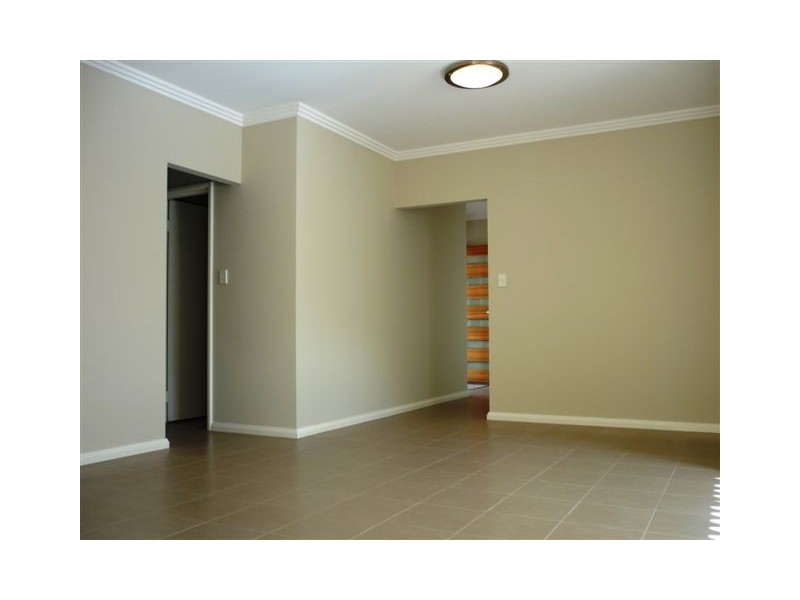 2/2 Minori Gardens, Yangebup WA 6164