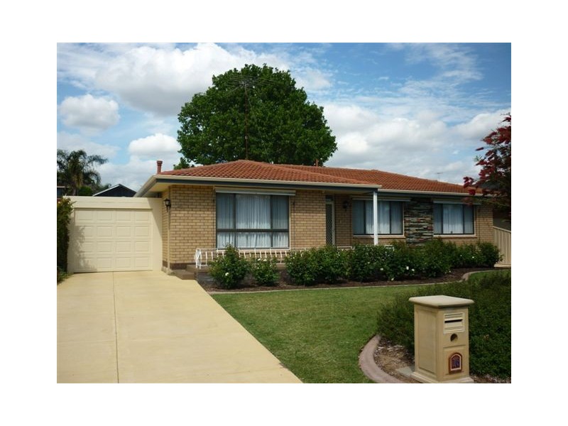 16 Gerald Street, Spearwood WA 6163
