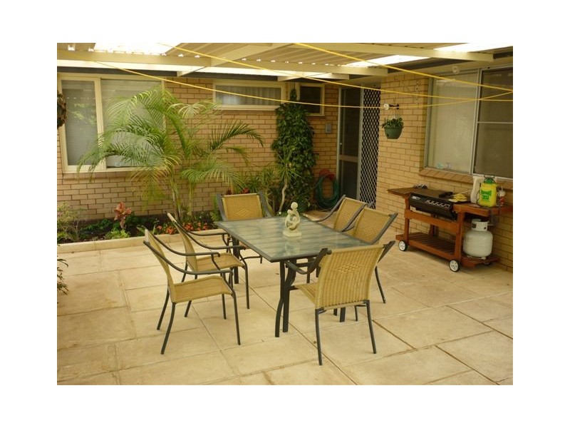 16 Gerald Street, Spearwood WA 6163