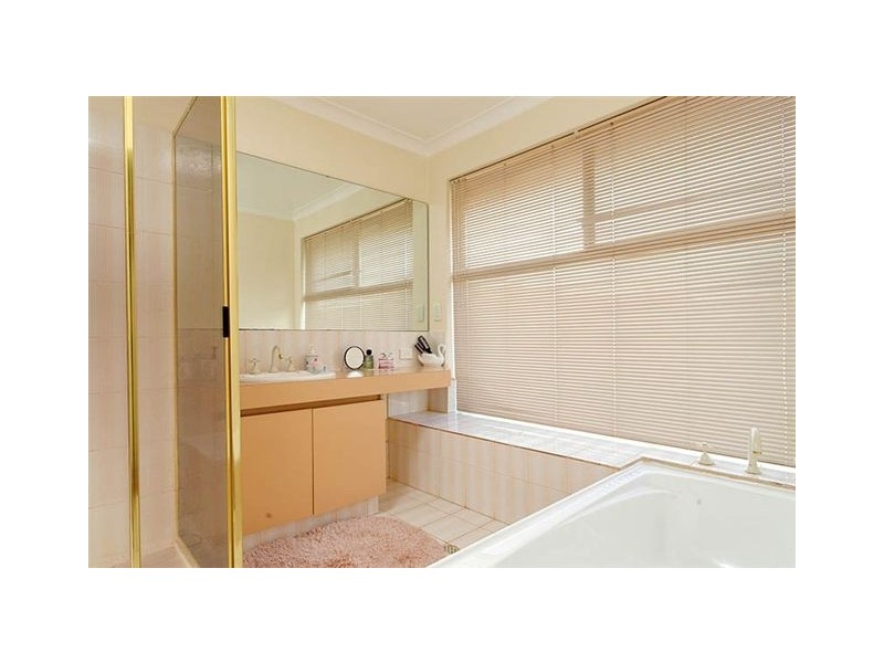 21 Crossland Way, Kardinya WA 6163