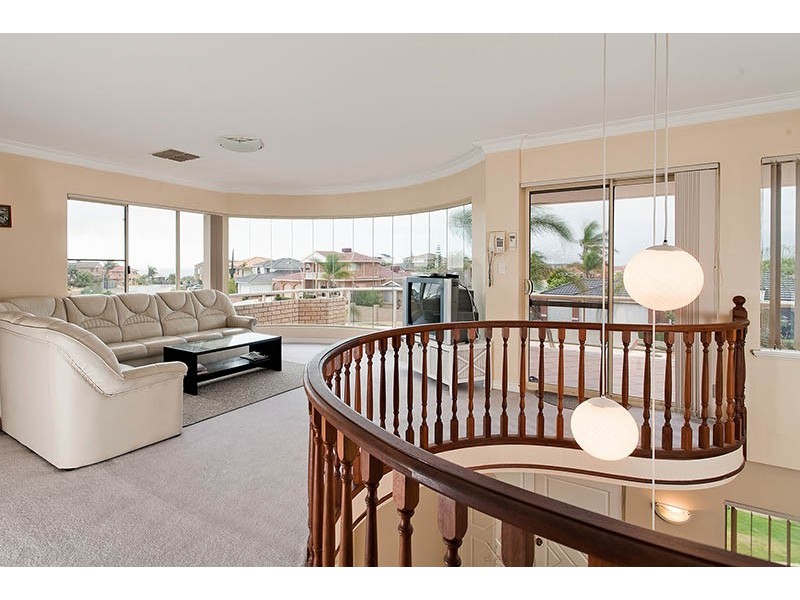 40 Amity Boulevard, Coogee WA 6166