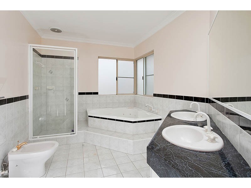 40 Amity Boulevard, Coogee WA 6166