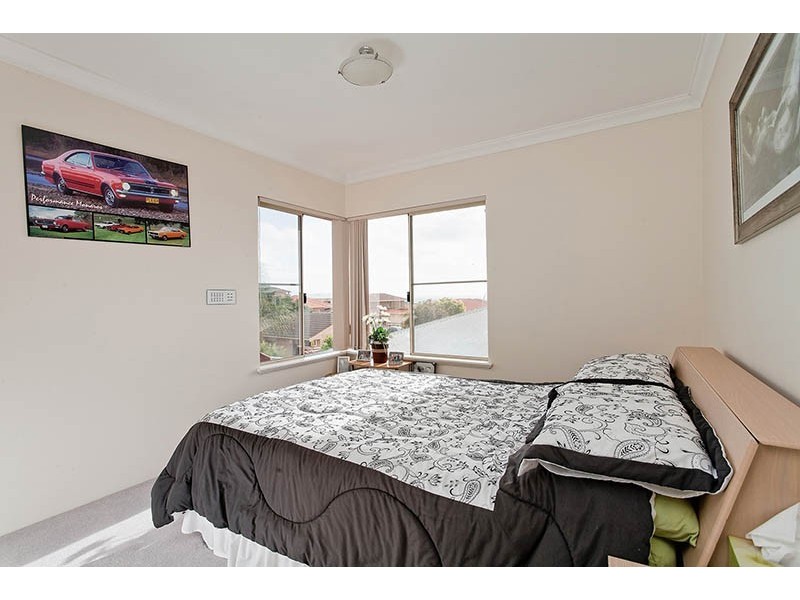 40 Amity Boulevard, Coogee WA 6166