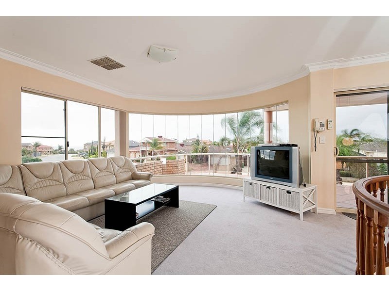 40 Amity Boulevard, Coogee WA 6166