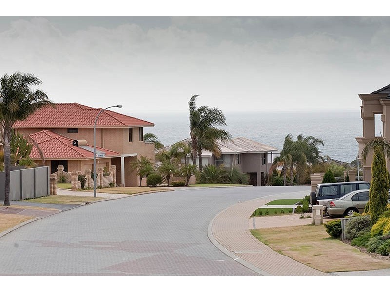 40 Amity Boulevard, Coogee WA 6166