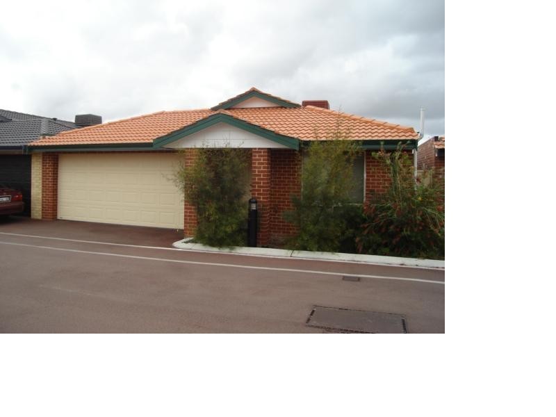 18/7 Barfield Road, Hammond Park WA 6164