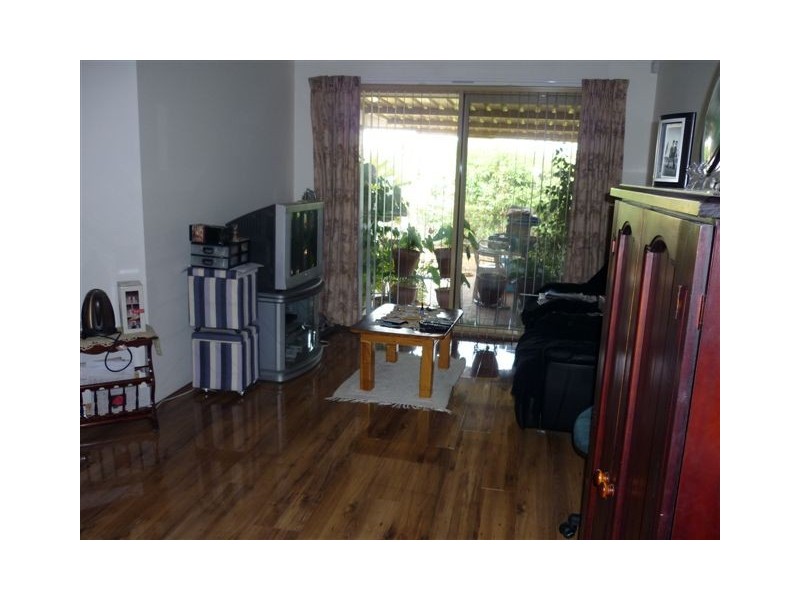 3 Tunis Place, Coogee WA 6166