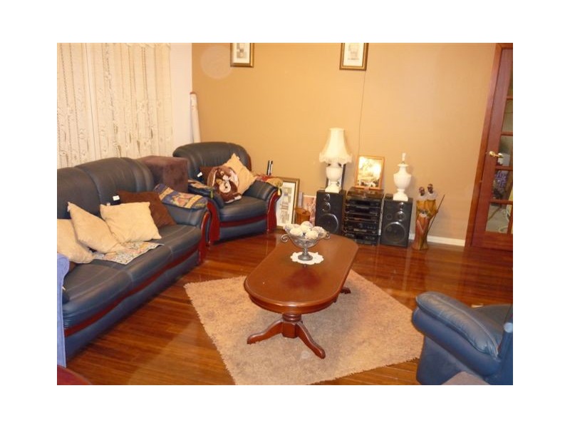 3 Tunis Place, Coogee WA 6166