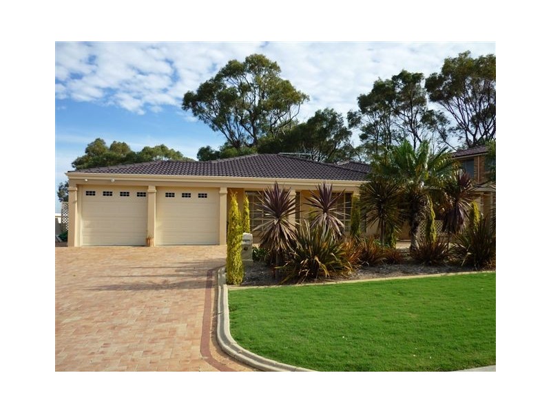 3 Tunis Place, Coogee WA 6166