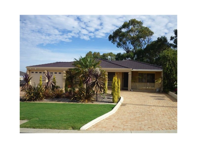 3 Tunis Place, Coogee WA 6166