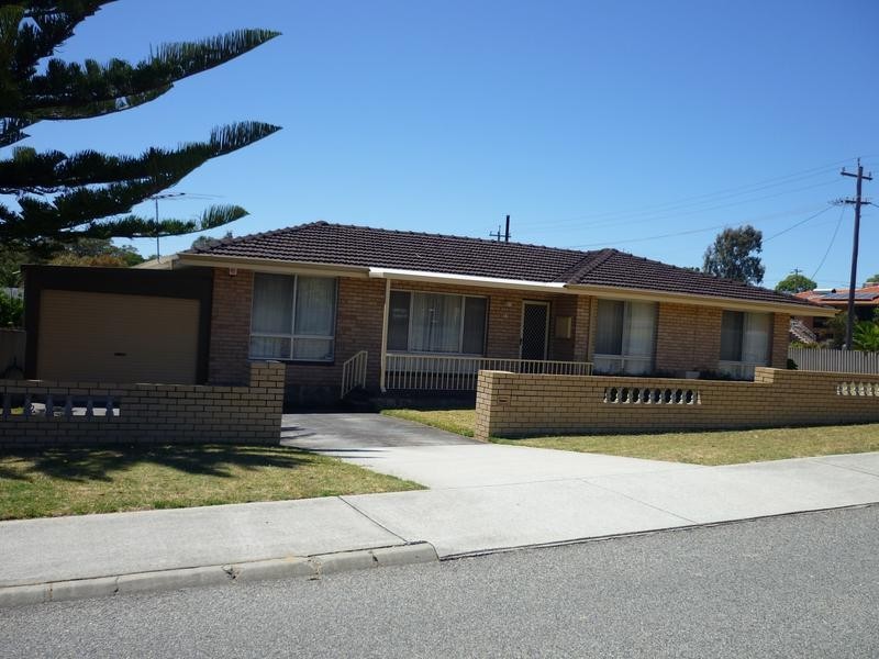 52 March Street, Spearwood WA 6163