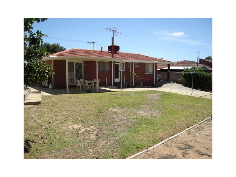 9 Pagneil Court, Hamilton Hill WA 6163