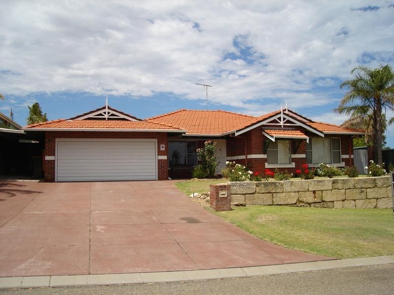 4 Jessica Court, Munster WA 6166