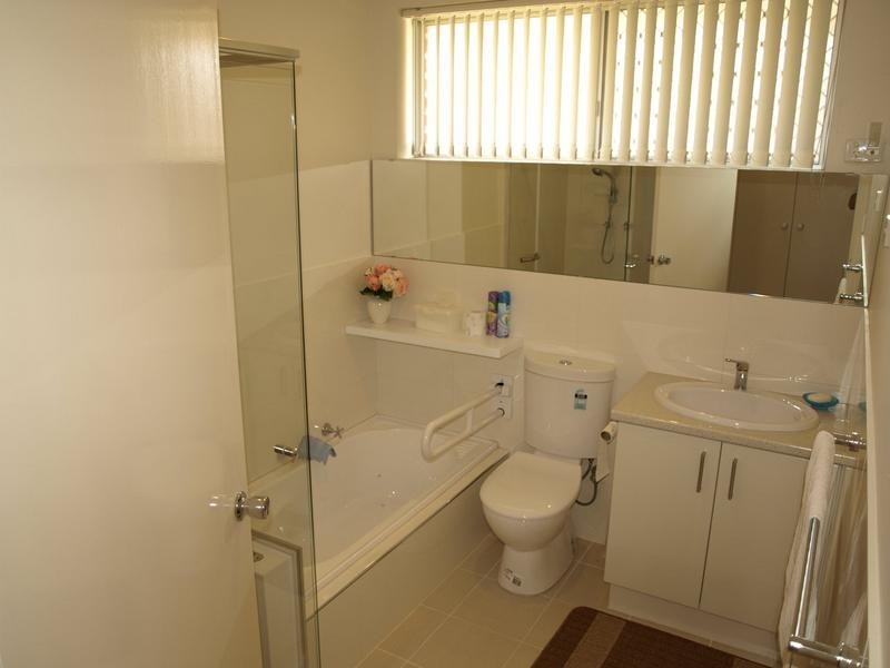 626 ROCKINGHAM RD, Munster WA 6166