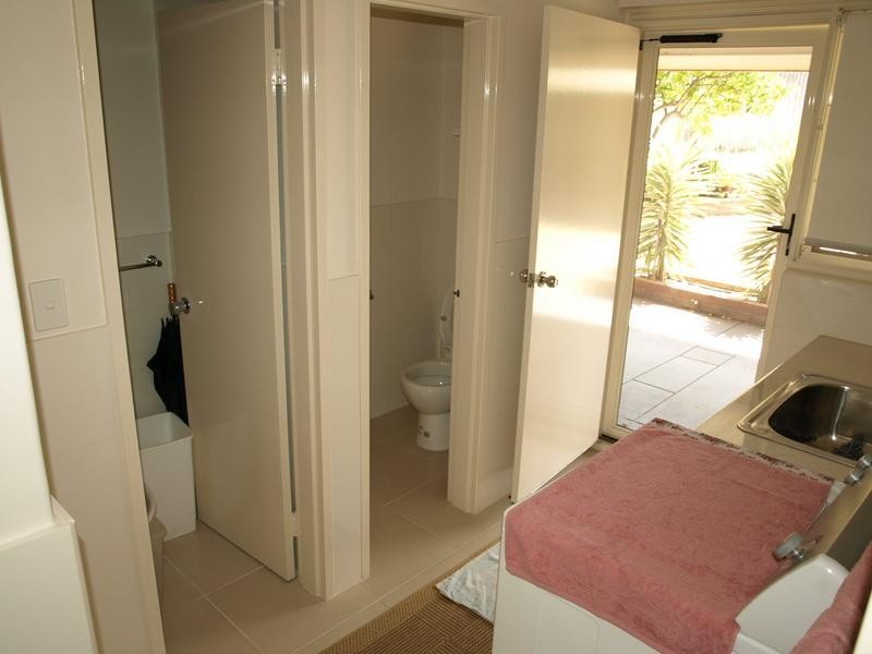 626 ROCKINGHAM RD, Munster WA 6166